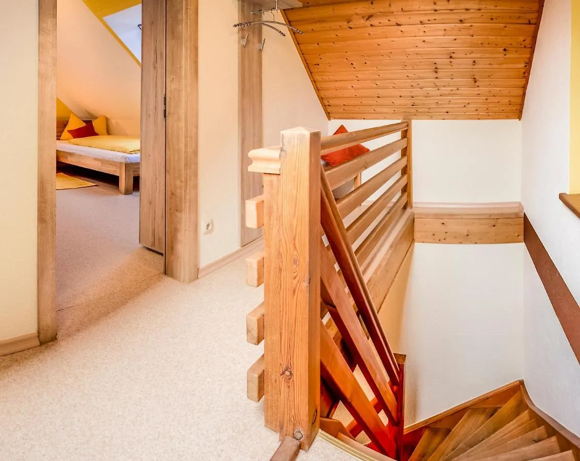 Bartlhof-Ferienwohnungen-Zimmer Burglengenfeld