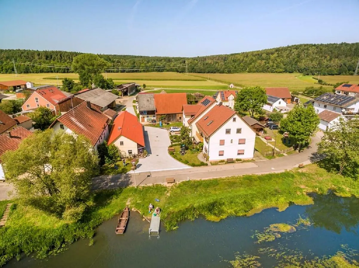 Apartment Bartlhof-Ferienwohnungen-Zimmer Burglengenfeld